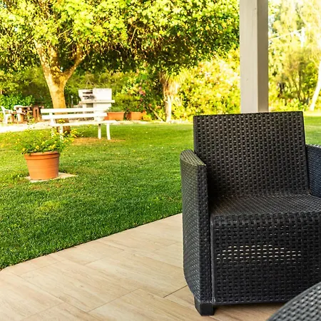The Vineyards Bed & Breakfast 2*