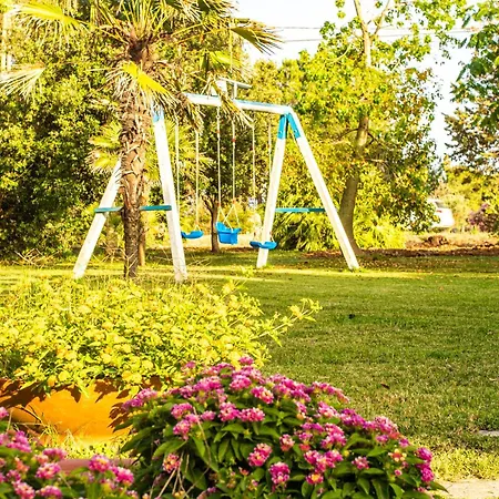 فندق مبيت وإفطار The Vineyards 3*