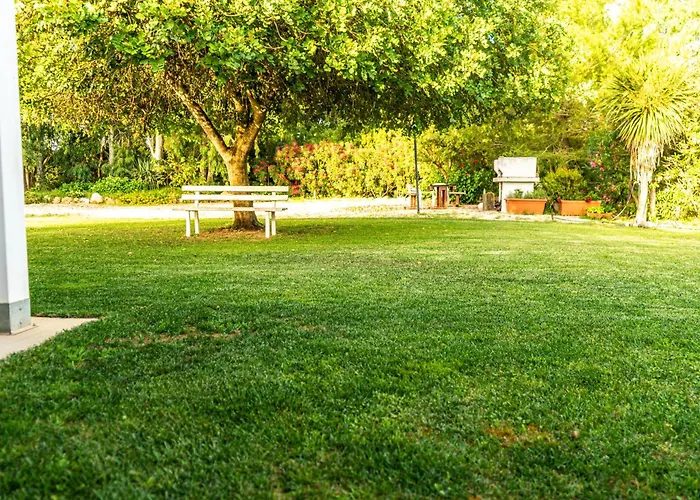 The Vineyards Bed & Breakfast 3*